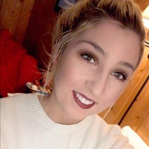 Meet your Posher, Kacie